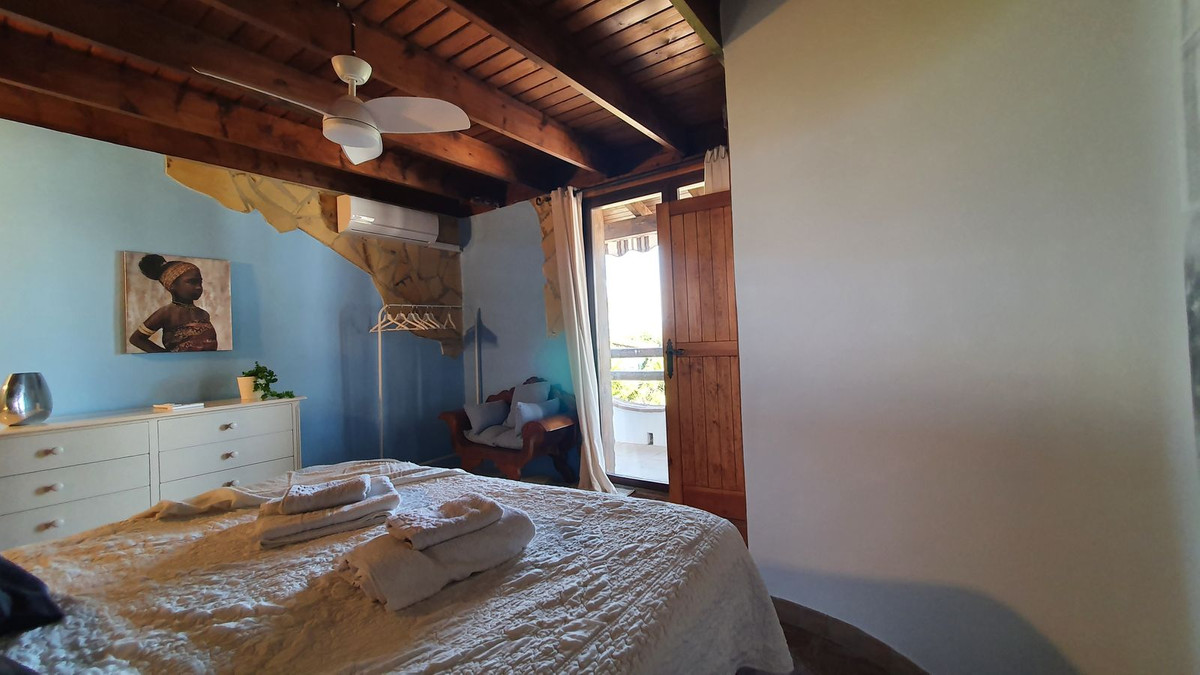 ccaab9728f2ea49072d1d7224ab85703 - 20