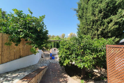 ccaab9728f2ea49072d1d7224ab85703 - 32