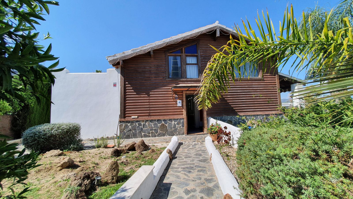 ccaab9728f2ea49072d1d7224ab85703 - 35