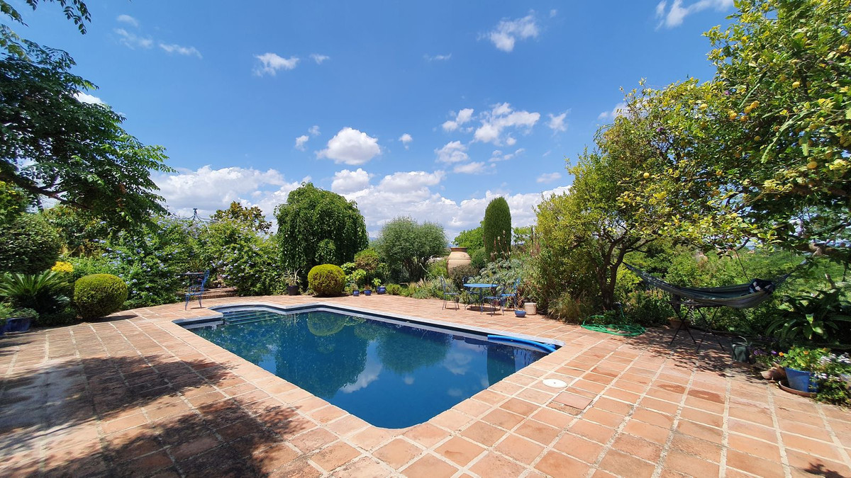 ccaab9728f2ea49072d1d7224ab85703 - 6