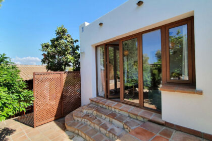 ccaab9728f2ea49072d1d7224ab85703 - 9