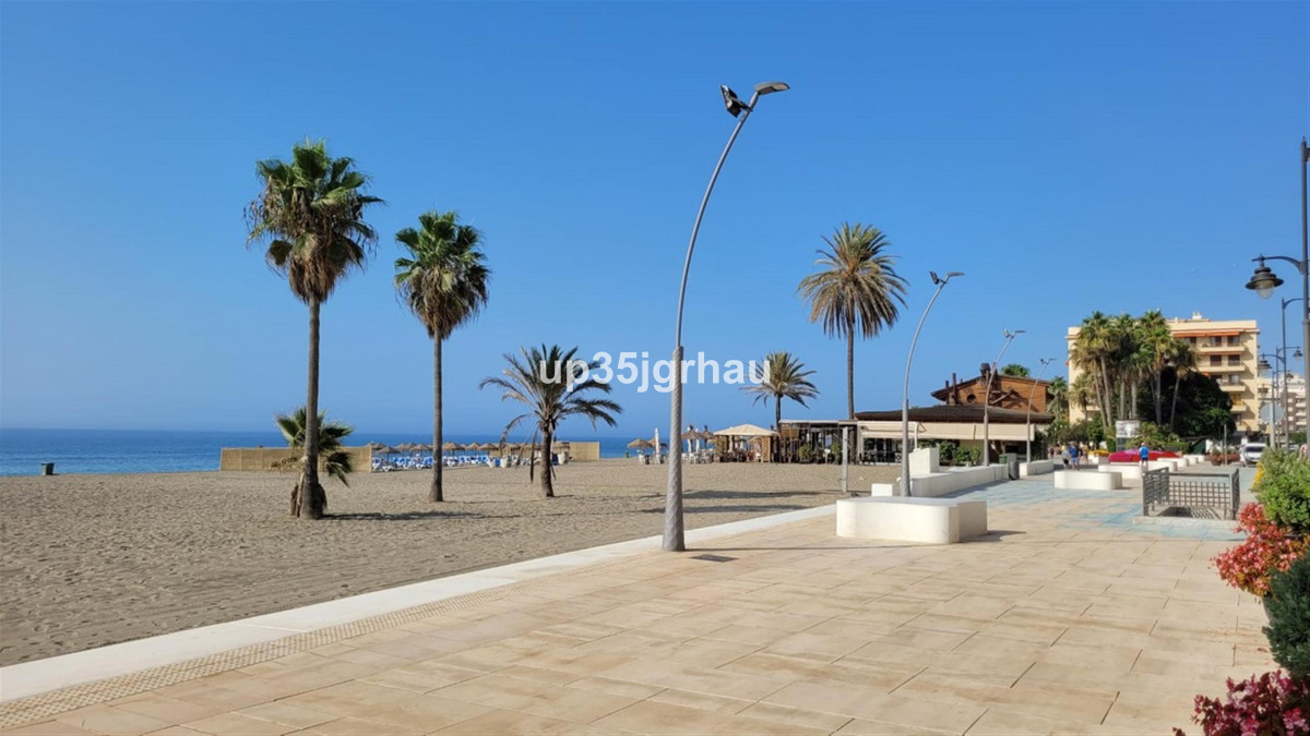 cd535d5d57c15894484b3622bf042063 - 1