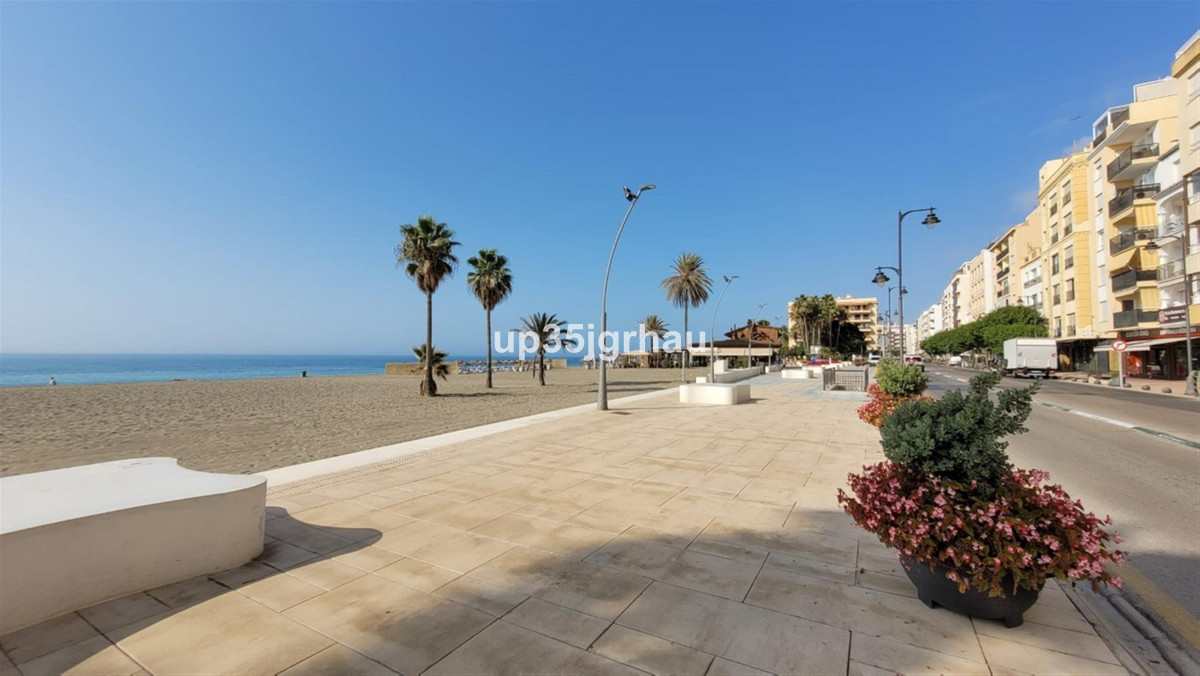 cd535d5d57c15894484b3622bf042063 - 21