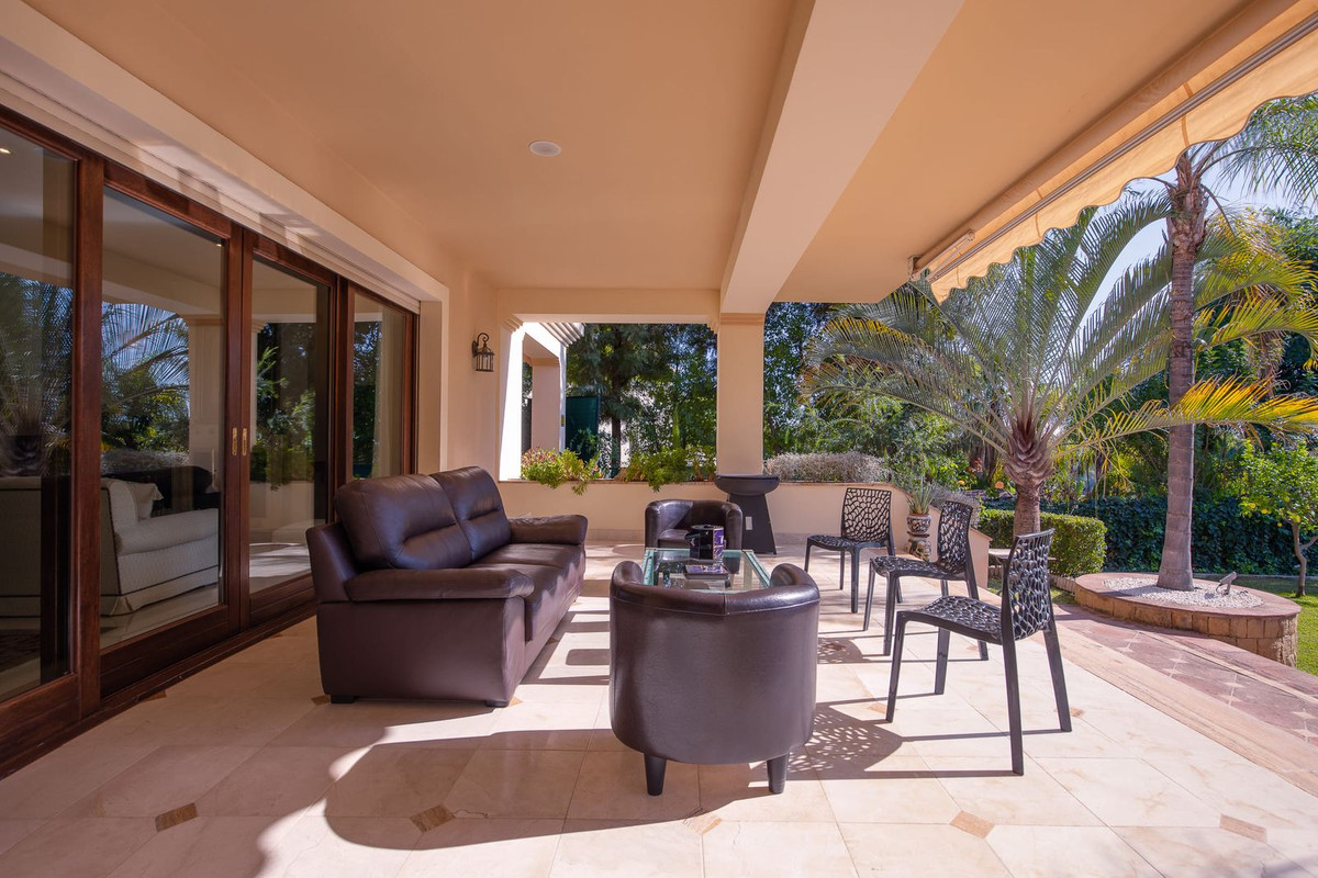 ce62e394e46baa95c8a52bf711ac9053 - 10