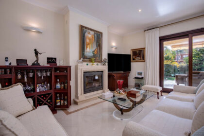 ce62e394e46baa95c8a52bf711ac9053 - 13