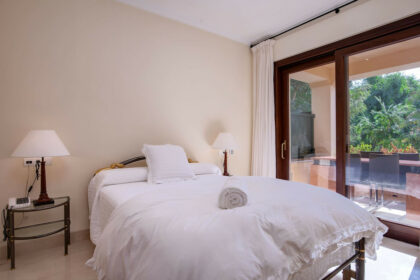 ce62e394e46baa95c8a52bf711ac9053 - 19