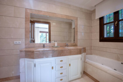 ce62e394e46baa95c8a52bf711ac9053 - 21