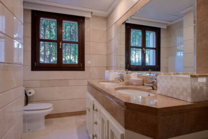 ce62e394e46baa95c8a52bf711ac9053 - 22