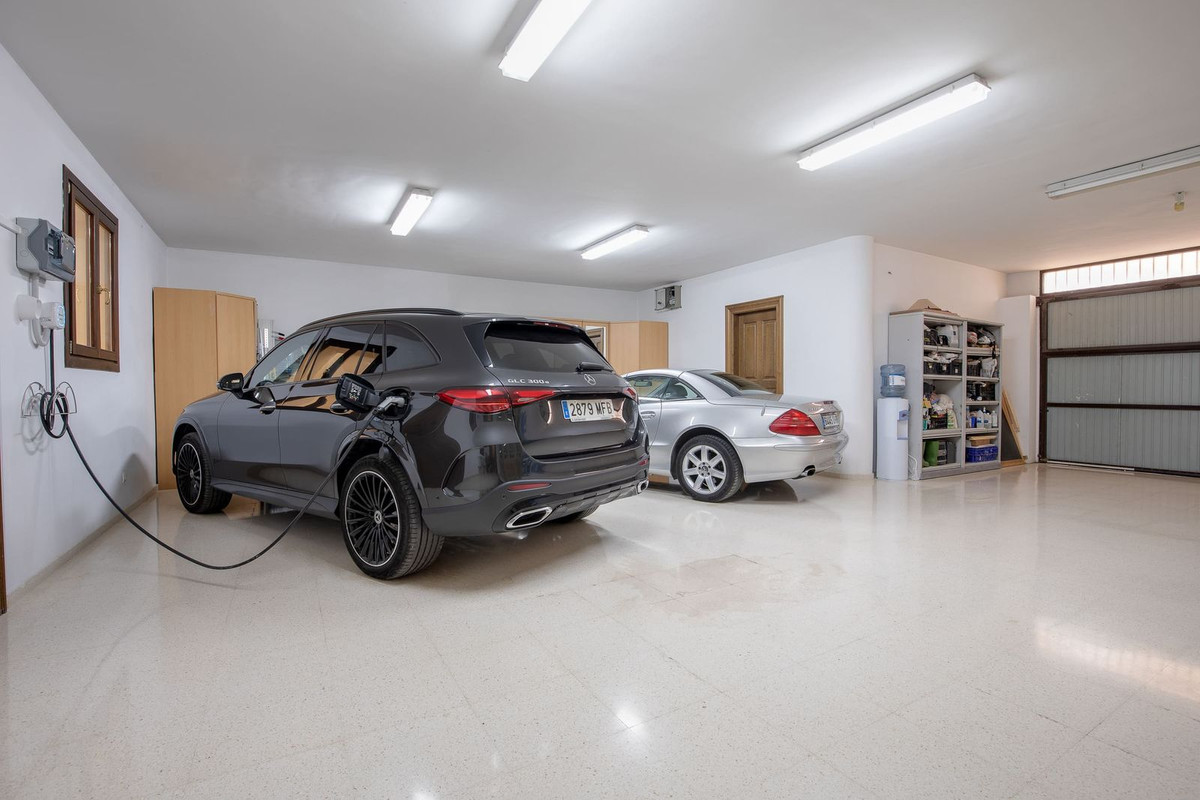 ce62e394e46baa95c8a52bf711ac9053 - 41