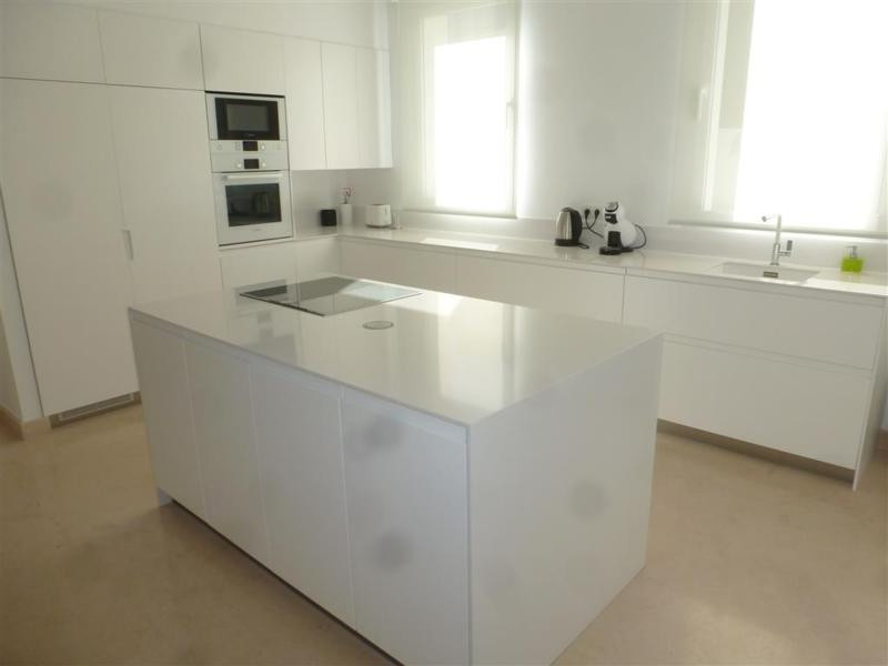 ce706bf76997ed2e117b4ab5a94372ed - 14