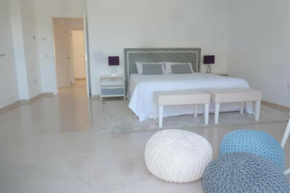 ce706bf76997ed2e117b4ab5a94372ed - 16