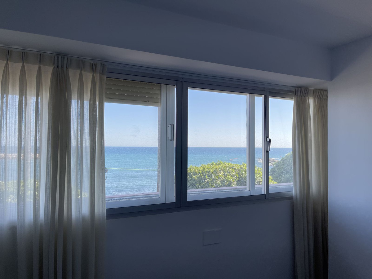 d2b0725203486f658ff2730dde891e39 - 13