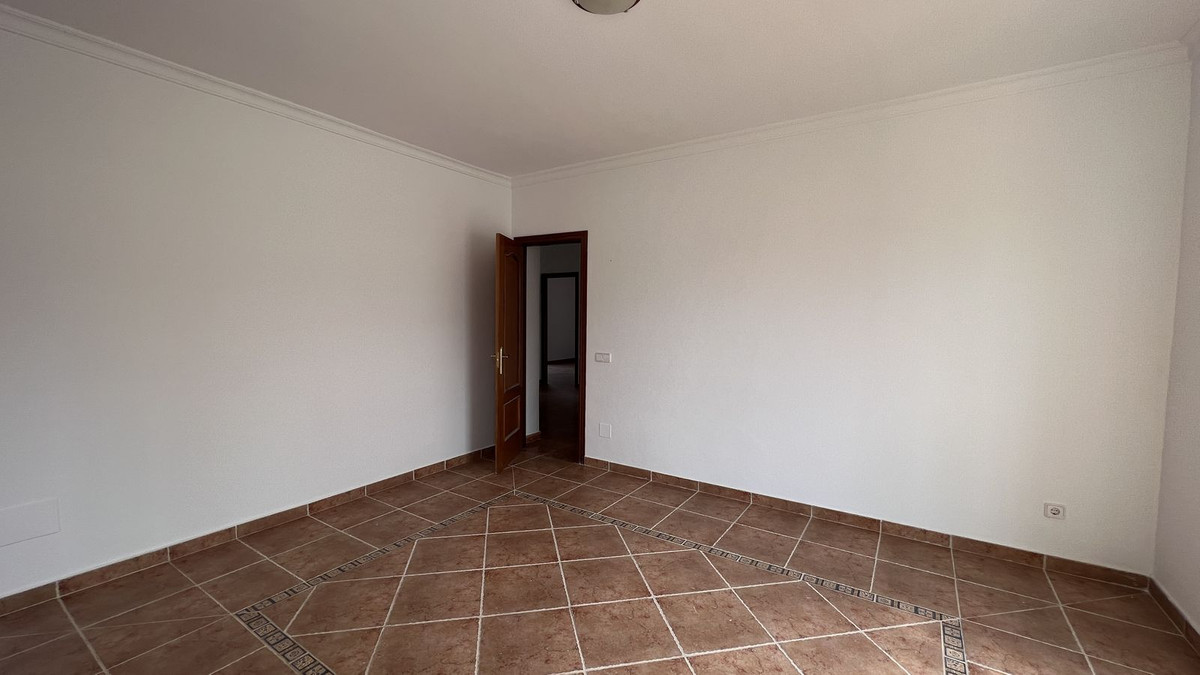 d75e83d08d0699c71bd693dd2475c8fc - 12