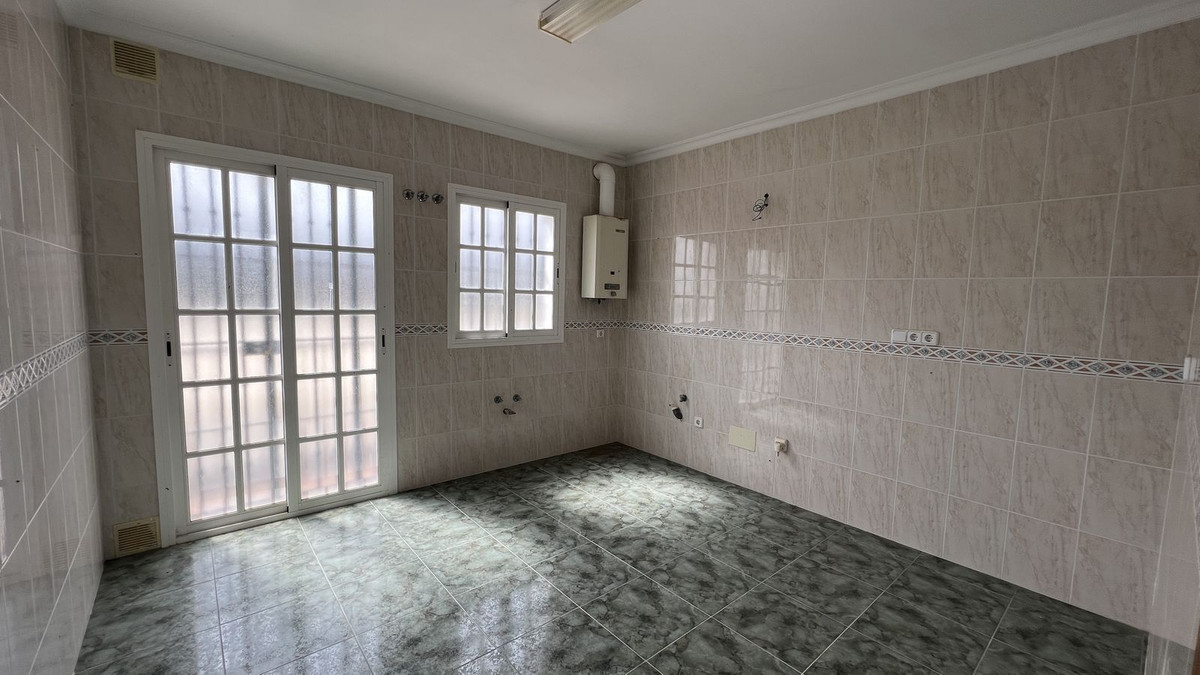 d75e83d08d0699c71bd693dd2475c8fc - 23