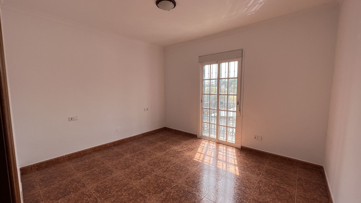 d75e83d08d0699c71bd693dd2475c8fc - 24