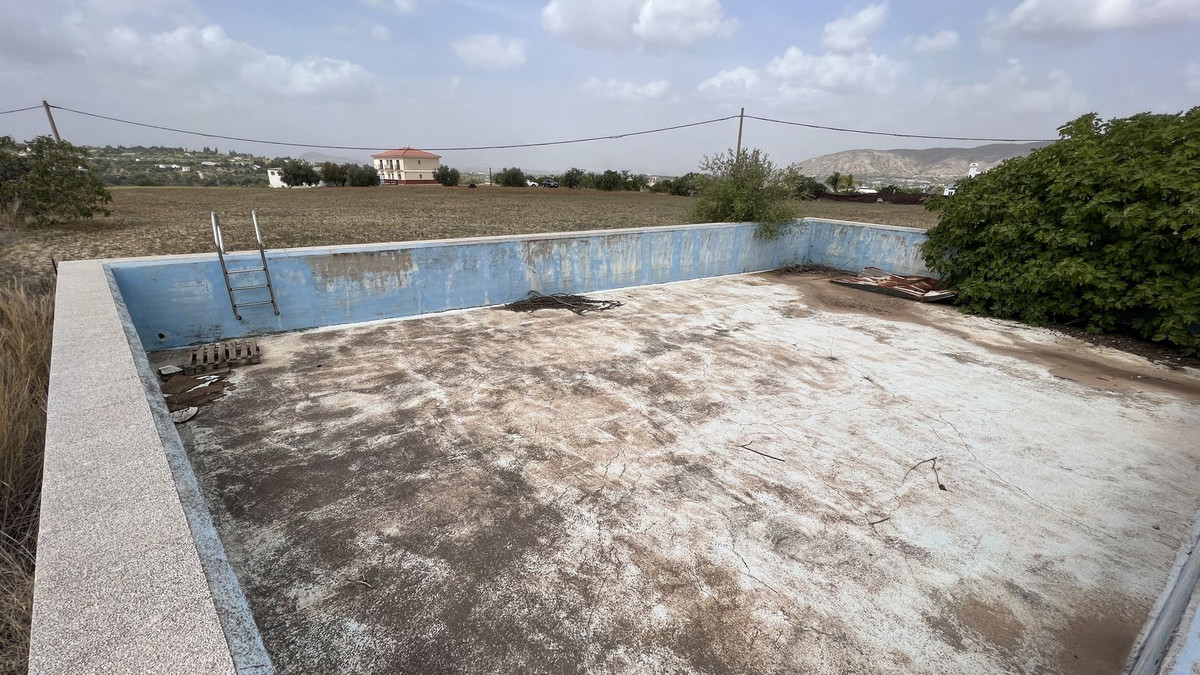 d75e83d08d0699c71bd693dd2475c8fc - 28