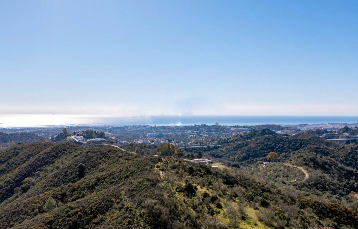 dae82c1f8c7e54b5e89cca403df54653 - 3