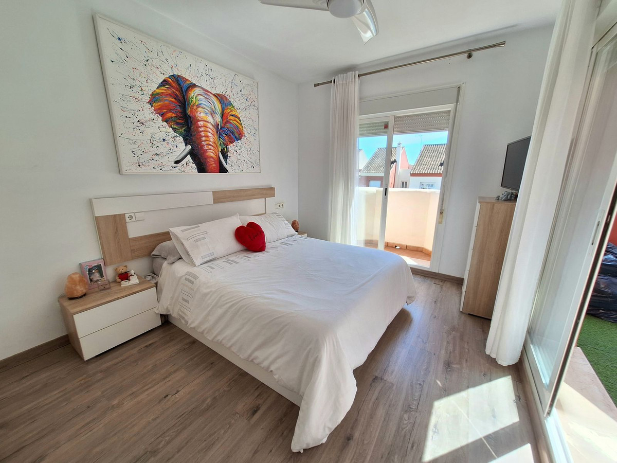 e49f0b6bd5043184769176a07dfb2949 - 14