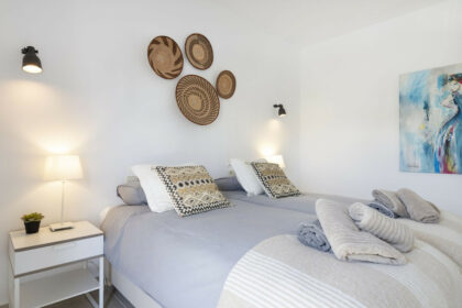 e5abb7624c11b2d7acc20072e7f7af44 - 22