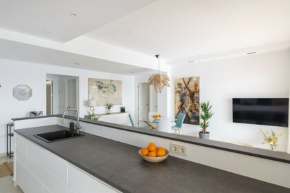 e5abb7624c11b2d7acc20072e7f7af44 - 24