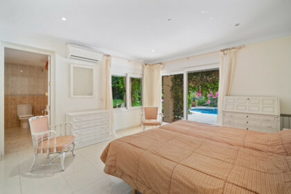 e7e210d28886d2a5b696e13b66ed70a1 - 14