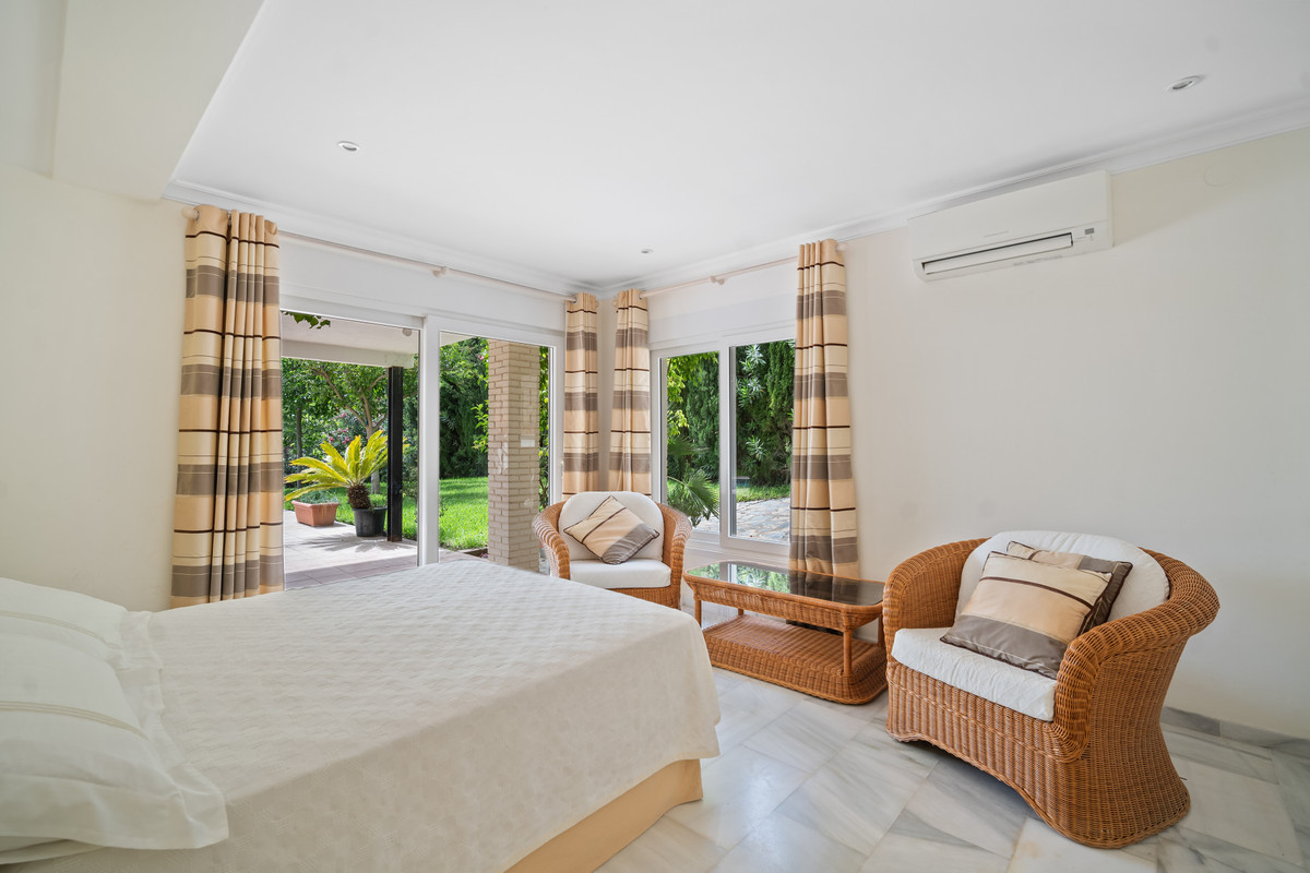 e7e210d28886d2a5b696e13b66ed70a1 - 16