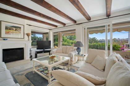 e7e210d28886d2a5b696e13b66ed70a1 - 2