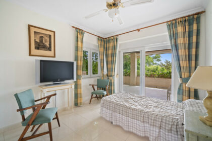 e7e210d28886d2a5b696e13b66ed70a1 - 21