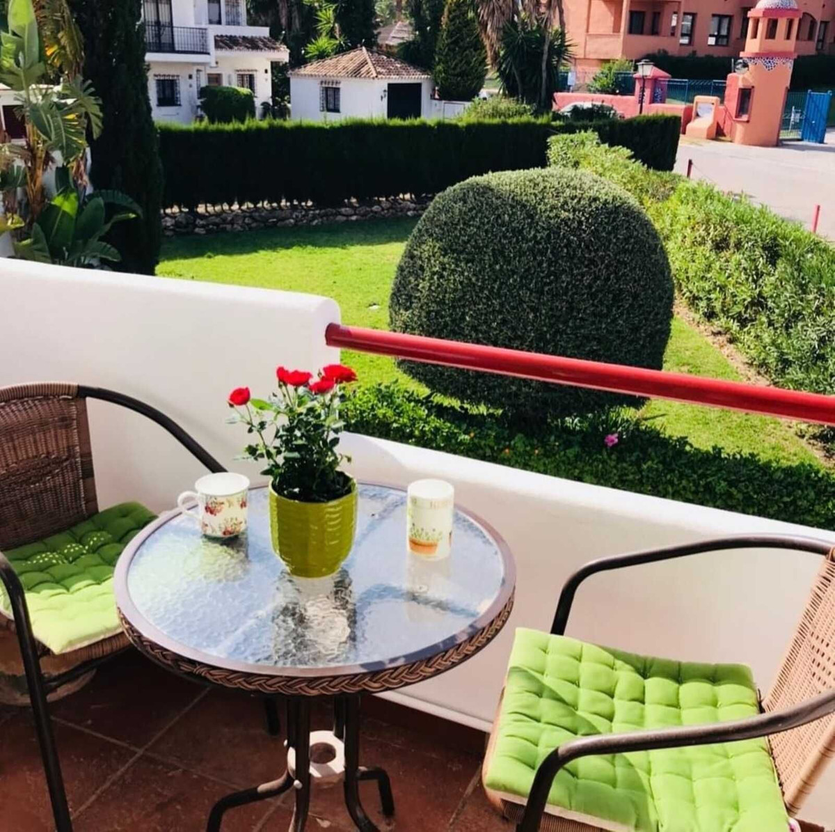 e906560048ec39bfed67f3d663aadcc6 - 12