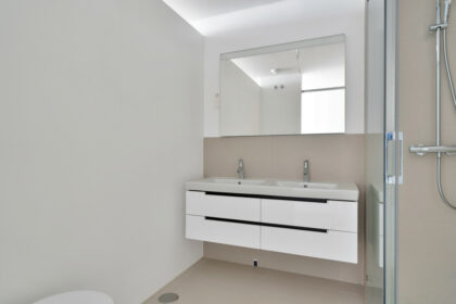 ee0ef8f44abdbbba827cddf5ab87b9a1 - 27