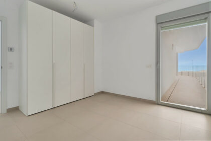 ee0ef8f44abdbbba827cddf5ab87b9a1 - 31