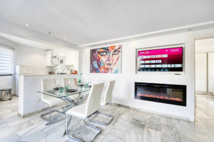 ee8558c4d0064ea33b569c6f107f9f81 - 2