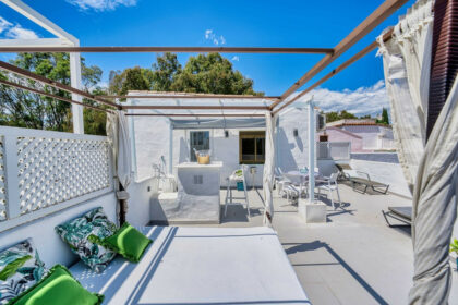 ee8558c4d0064ea33b569c6f107f9f81 - 7