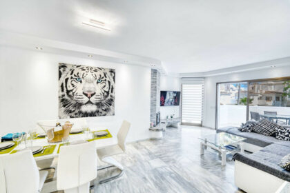 ee8558c4d0064ea33b569c6f107f9f81 - 8