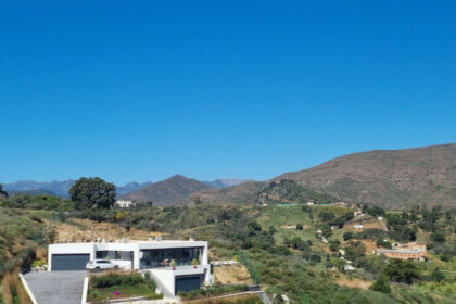 eeb7e4bb69c0a3beb96beb28fe4e3c26 - 25