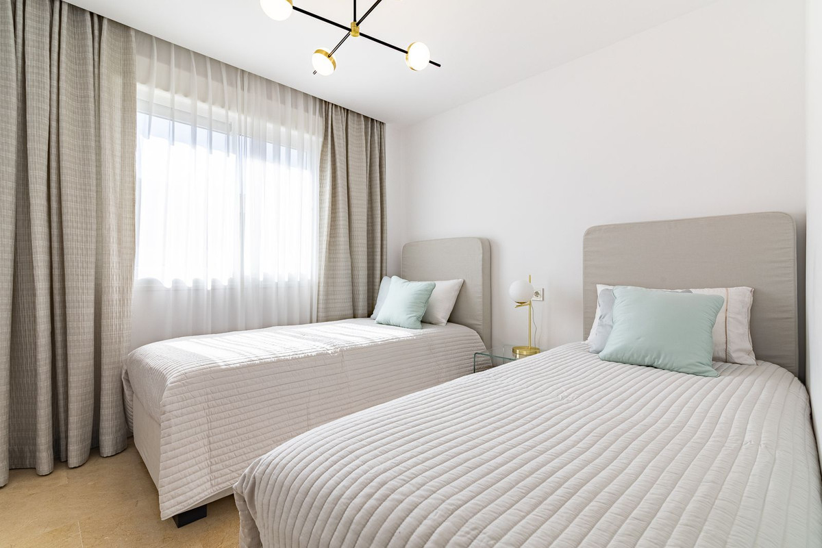 f184bcec21011d96d00fab809330b841 - 14