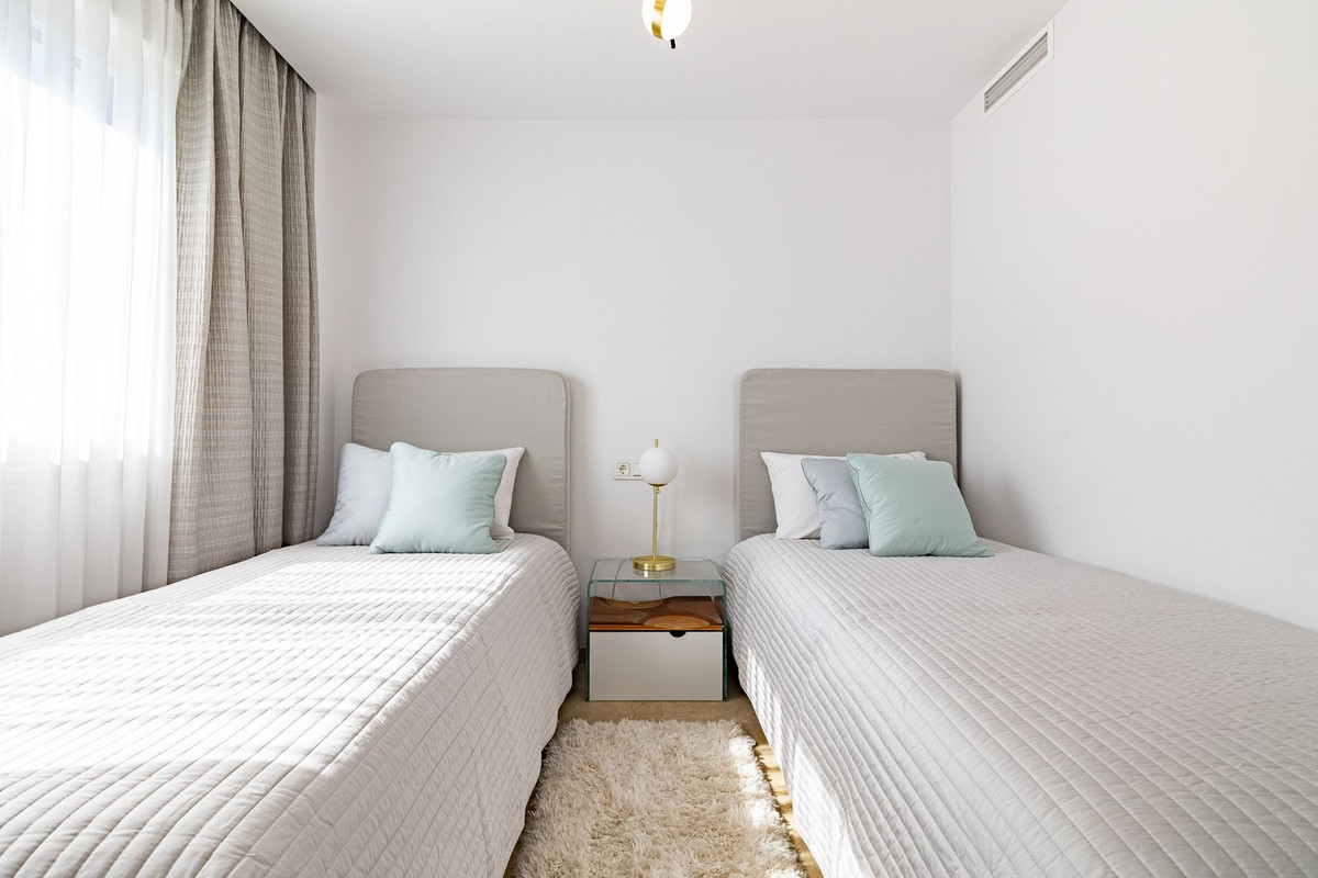 f184bcec21011d96d00fab809330b841 - 15