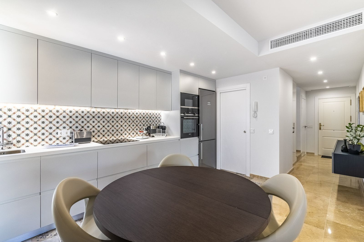 f184bcec21011d96d00fab809330b841 - 17