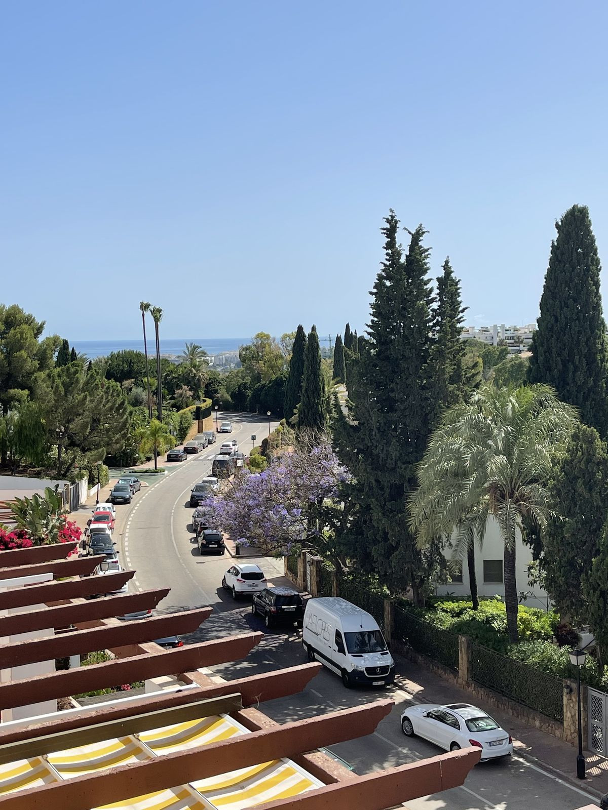 f184bcec21011d96d00fab809330b841 - 23