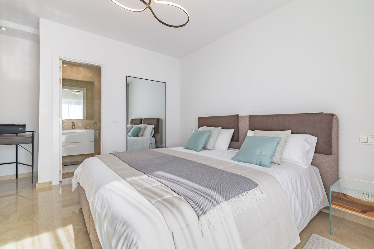 f184bcec21011d96d00fab809330b841 - 25