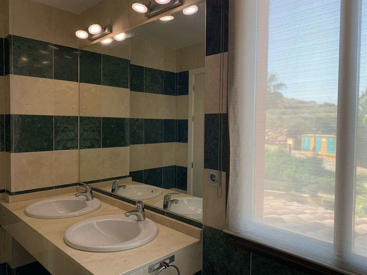 f2ec51767d0a878d0c62a709891860a7 - 15