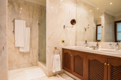 f52416f268e04cef729d5fdae28ad5c7 - 14