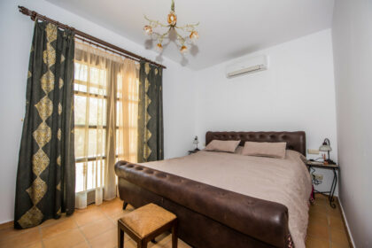 f52416f268e04cef729d5fdae28ad5c7 - 23