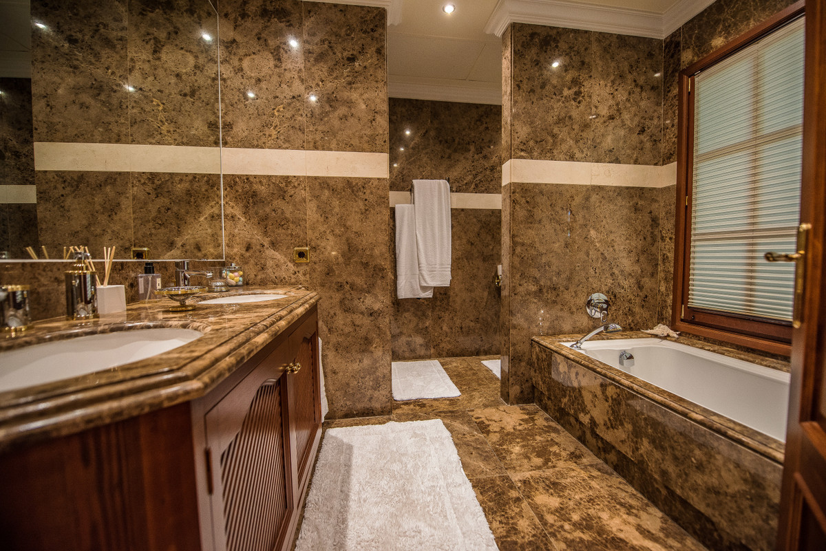 f52416f268e04cef729d5fdae28ad5c7 - 43