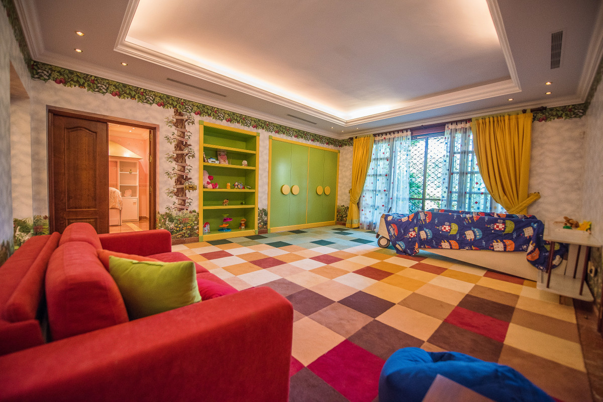 f52416f268e04cef729d5fdae28ad5c7 - 44