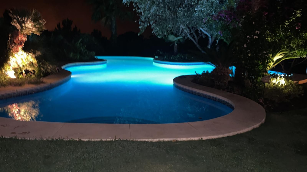 f52416f268e04cef729d5fdae28ad5c7 - 49