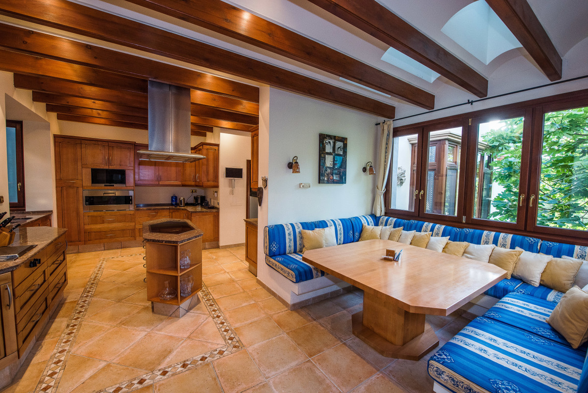 f52416f268e04cef729d5fdae28ad5c7 - 9