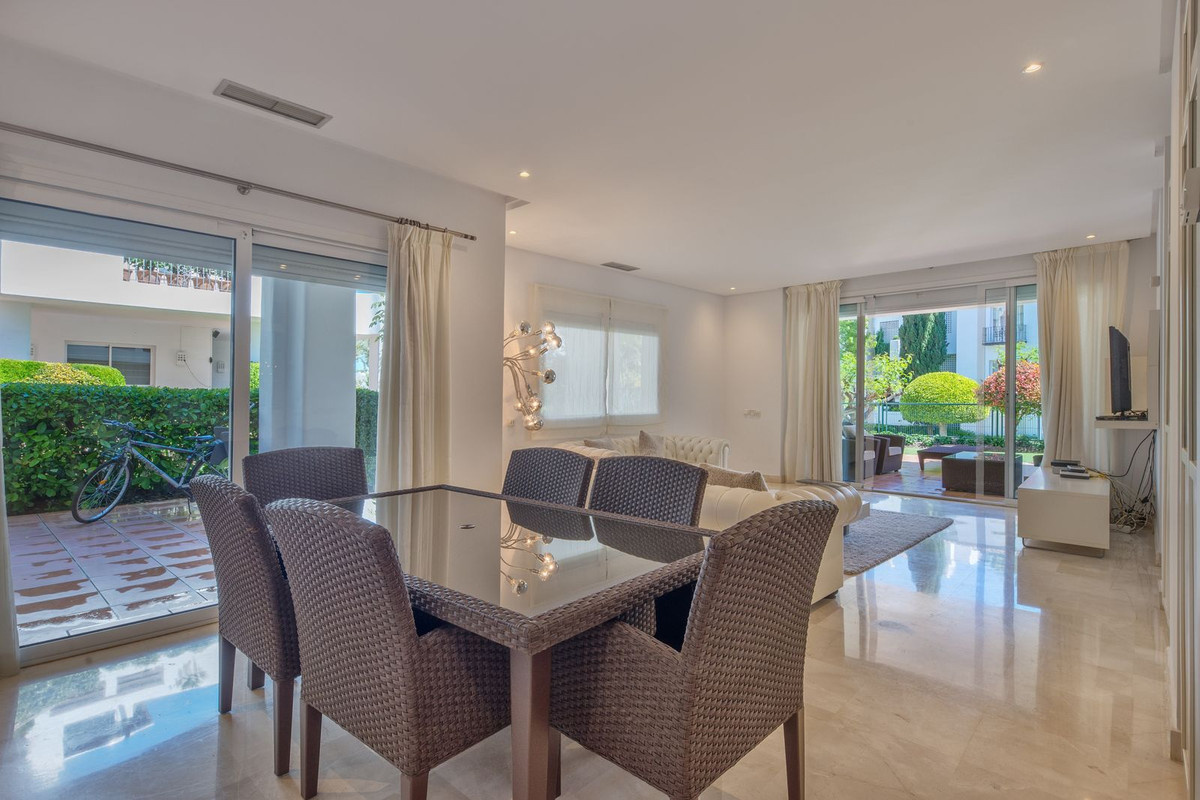 f5e6d79b96401939192626c890a53eb3 - 2