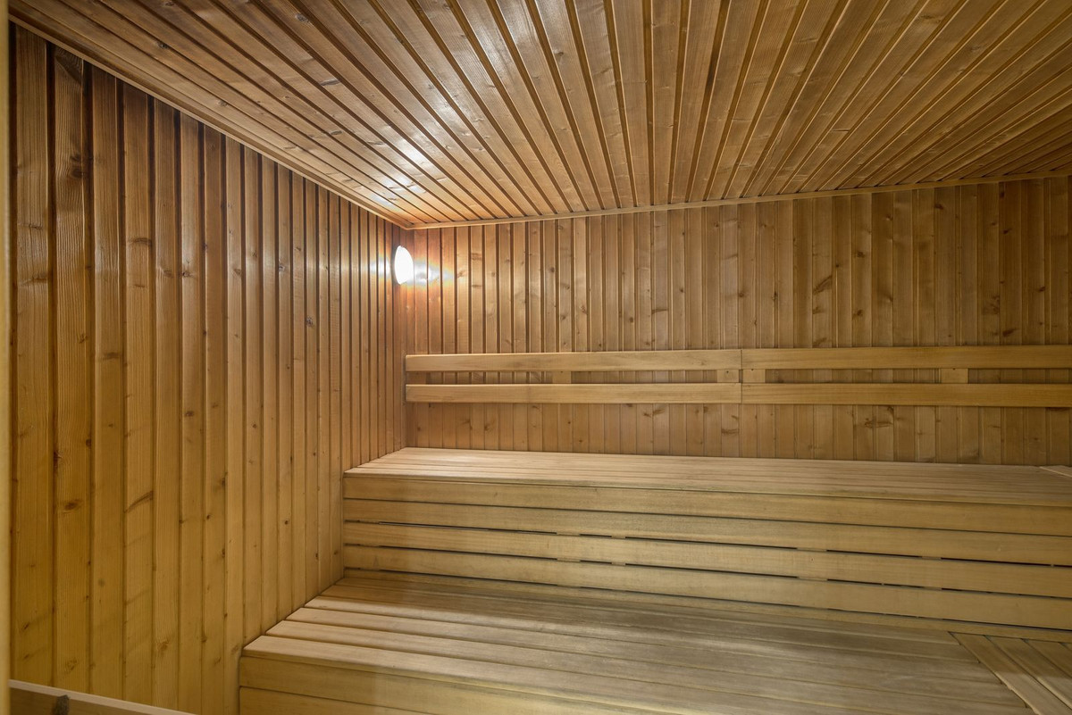 f5e6d79b96401939192626c890a53eb3 - 25