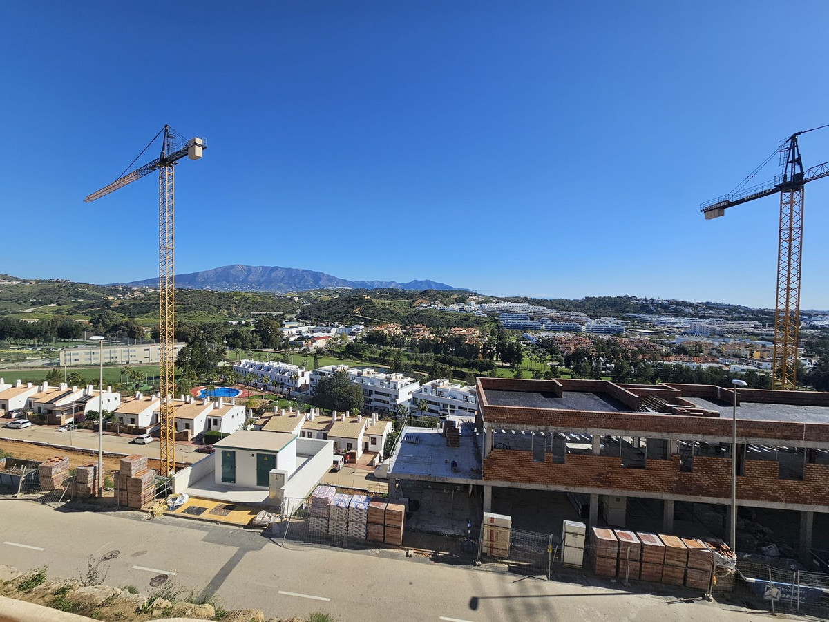 fb20d57a83cac8d3f06b38131c6f8ff4 - 9